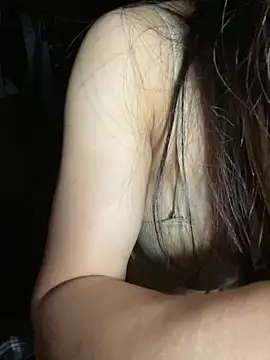 uyensexy online show from April 17, 2:31 pm