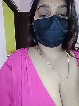 Snapshot of Aliya_Hott chatting on June 17, 6:27 am Aliya Hott online show from June 17, 6:27 am