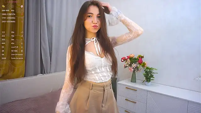 Snapshot of CarlaSpiva chatting on February 9, 8:13 pm CarlaSpiva online show from February 9, 8:13 pm