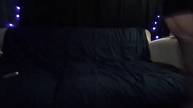 Snapshot of Paradice7 chatting on February 14, 6:21 am Paradice7 online show from February 14, 6:21 am