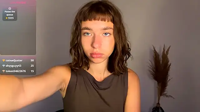 Snapshot of DeltaNorwoode chatting on February 24, 6:11 am DeltaNorwoode online show from February 24, 6:11 am