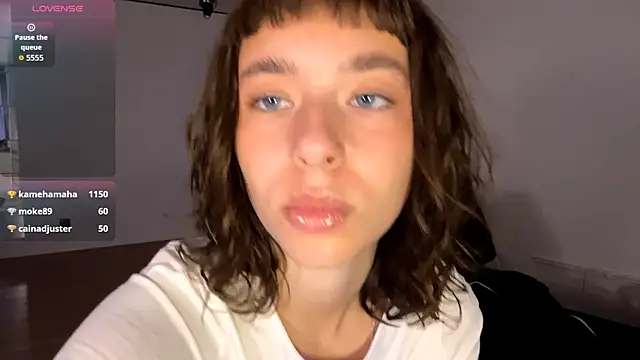 Snapshot of DeltaNorwoode chatting on February 25, 6:01 am DeltaNorwoode online show from February 25, 6:01 am