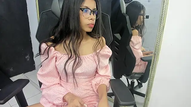 ZoehPeterr  online show from March 4, 11:00 pm