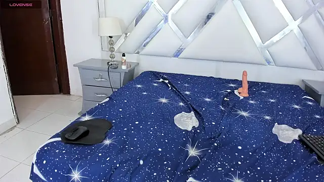 Snapshot of yaragarcia chatting on February 20, 6:26 am yaragarcia online show from February 20, 6:26 am