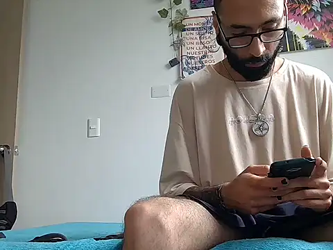 venus midnight online show from February 15, 1:52 pm