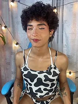 Snapshot of Kaliope_baby chatting on April 26, 5:16 am Kaliope baby online show from April 26, 5:16 am