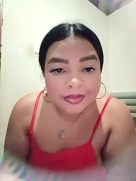 solene09 online show from February 6, 5:23 am