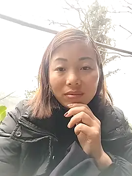 Snapshot of Ella-aa chatting on February 5, 3:33 am Ella-aa online show from February 5, 3:33 am