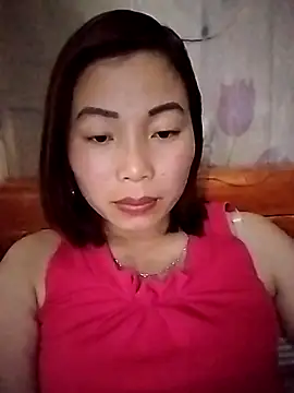 Ella-aa online show from April 1, 12:39 pm