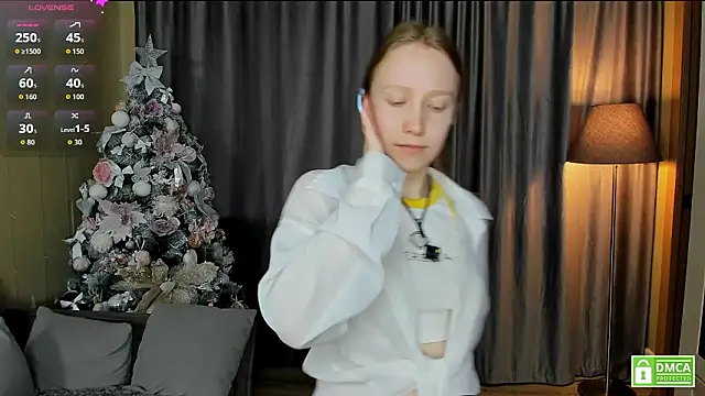 Cutie Ellis online show from March 28, 12:49 pm