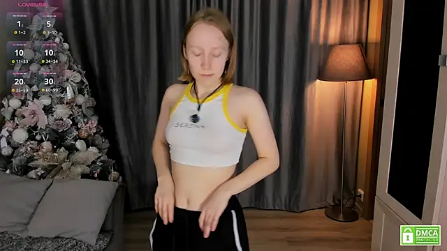 Snapshot of Cutie_Ellis chatting on May 13, 6:49 pm Cutie Ellis online show from May 13, 6:49 pm