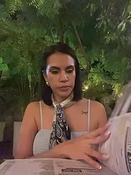 Snapshot of AndiVasquez chatting on February 14, 2:08 am AndiVasquez online show from February 14, 2:08 am