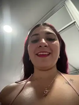 Nahomy Benett online show from February 12, 11:27 am