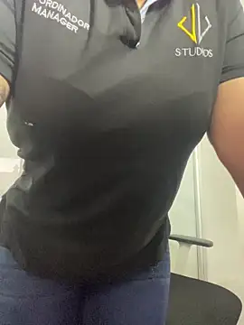 Nahomy Benett online show from February 22, 11:42 am