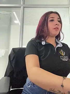 Nahomy Benett online show from March 4, 11:38 am