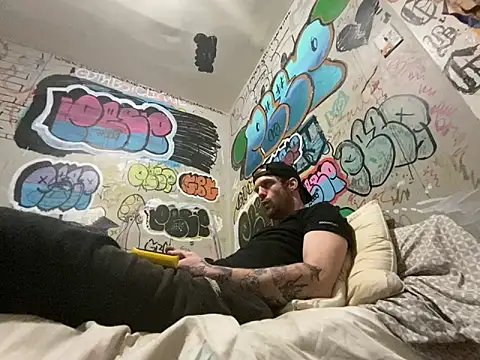 gothboiplzty online show from March 25, 7:25 am