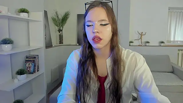 Snapshot of Madison_dolly chatting on April 12, 8:52 am Madison dolly online show from April 12, 8:52 am