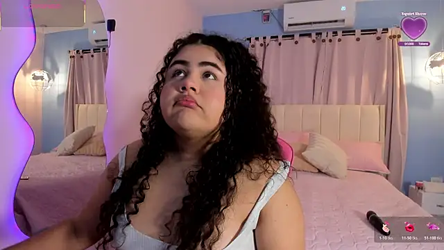 Snapshot of LOU_22_ chatting on February 8, 1:58 pm LOU 22 online show from February 8, 1:58 pm