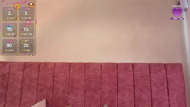 Snapshot of LOU_22_ chatting on June 19, 12:31 pm LOU 22 online show from June 19, 12:31 pm