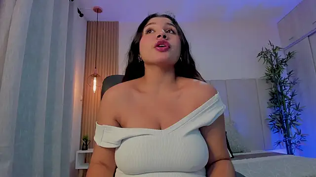 Victoria Rosee online show from June 10, 12:48 pm