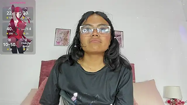 luna velveth online show from March 24, 3:22 am