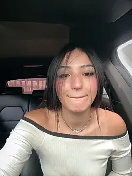 Snapshot of Valery_pink18 chatting on February 2, 9:46 pm Valery pink18 online show from February 2, 9:46 pm