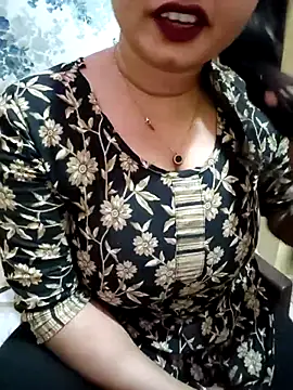 PARI51 online show from March 11, 8:26 pm