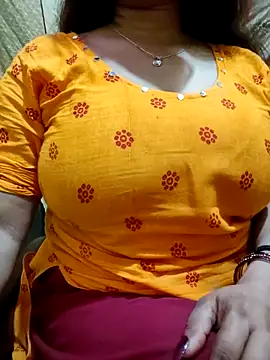 Snapshot of PARI51 chatting on April 22, 7:59 pm PARI51 online show from April 22, 7:59 pm