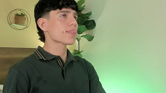 Snapshot of Angel_eros_ chatting on February 20, 6:26 am Angel eros online show from February 20, 6:26 am