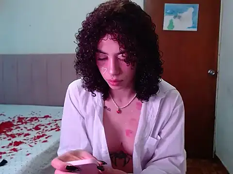 Snapshot of _Shanell chatting on February 14, 9:22 pm Shanell online show from February 14, 9:22 pm