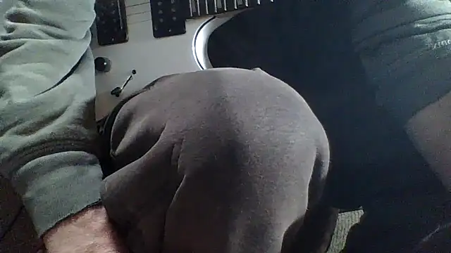 Jbsklxz67 online show from May 30, 3:20 pm