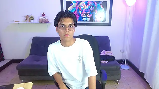 Maecum18 online show from February 27, 8:53 pm