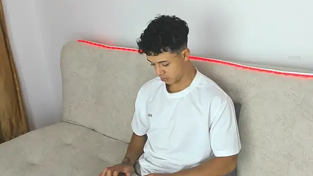 Snapshot of _Alex_Colton chatting on March 21, 10:13 pm Alex Colton online show from March 21, 10:13 pm