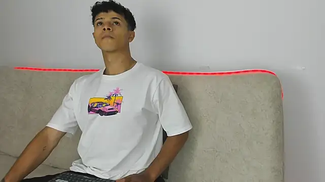 Snapshot of _Alex_Colton chatting on March 27, 10:09 pm Alex Colton online show from March 27, 10:09 pm