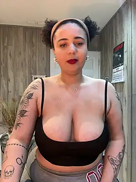 BabyChanntal online show from March 25, 11:55 pm