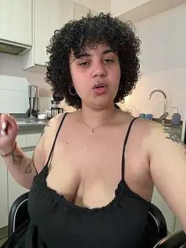 BabyChanntal online show from July 9, 3:16 pm