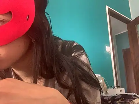 Snapshot of Lupamy14 chatting on February 3, 10:42 am Lupamy14 online show from February 3, 10:42 am