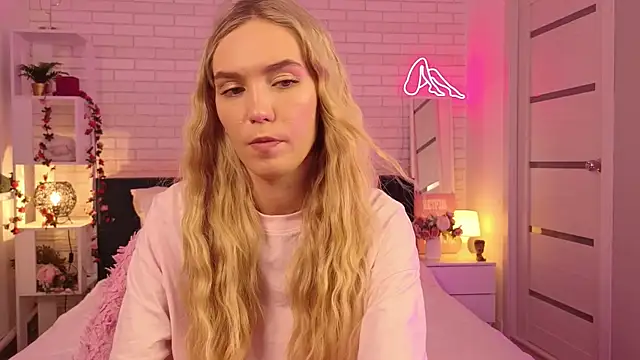 Snapshot of NikkiRyx chatting on July 9, 3:49 pm NikkiRyx online show from July 9, 3:49 pm