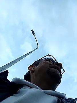 yoahotpetrafiery online show from March 14, 6:13 pm