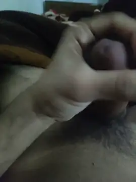 Snapshot of amirMohamed58 chatting on February 12, 9:59 am amirMohamed58 online show from February 12, 9:59 am