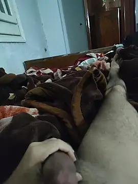 Snapshot of amirMohamed58 chatting on February 14, 4:42 am amirMohamed58 online show from February 14, 4:42 am