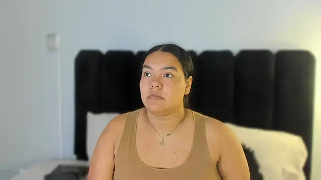 Snapshot of Amaranoir- chatting on February 7, 4:16 am Amaranoir- online show from February 7, 4:16 am