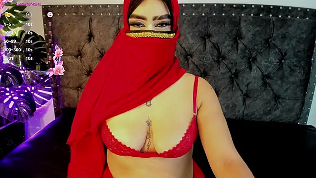 Snapshot of leyla_ali4 chatting on February 18, 12:12 pm leyla ali4 online show from February 18, 12:12 pm