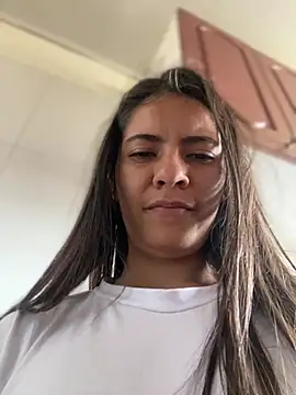 Snapshot of Esperanza_GS chatting on April 28, 1:05 pm Esperanza GS online show from April 28, 1:05 pm