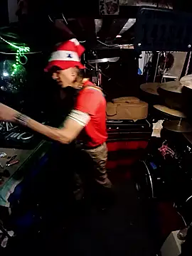 Snapshot of AllucyLu chatting on February 23, 4:48 pm AllucyLu online show from February 23, 4:48 pm