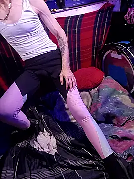 Snapshot of AllucyLu chatting on March 2, 7:15 am AllucyLu online show from March 2, 7:15 am