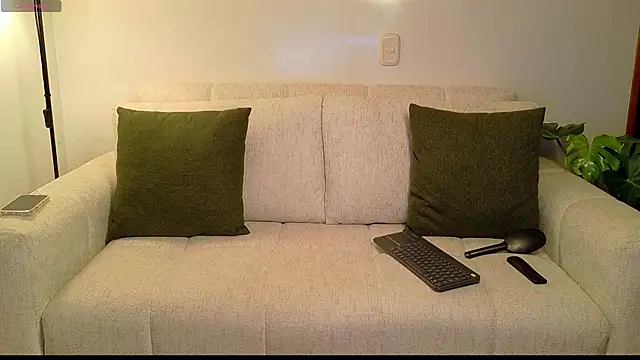 ivonnybonita   online show from April 11, 2:49 am