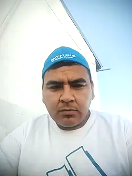 Sergiowooo online show from February 14, 9:00 pm