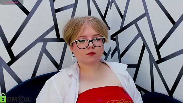 Snapshot of Lauraaa_Smith chatting on February 10, 2:04 am Lauraaa Smith online show from February 10, 2:04 am