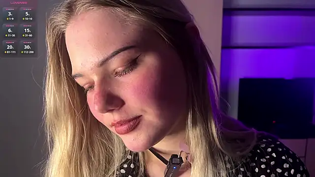 Velmiora online show from April 15, 4:36 pm